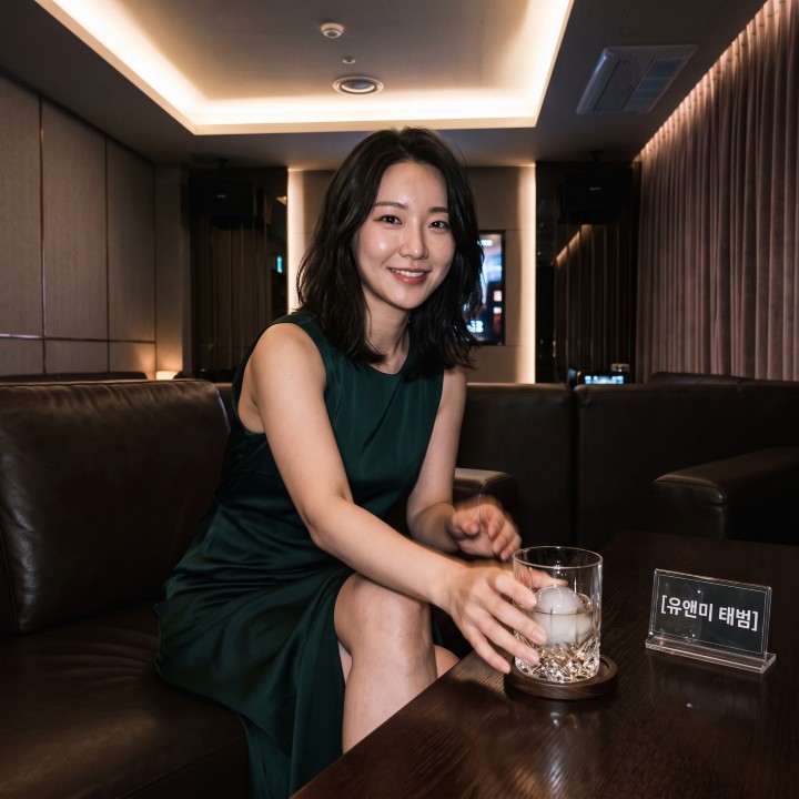 서울 강남 하이퍼블릭 퍼블릭 가라오케 노래클럽 룸